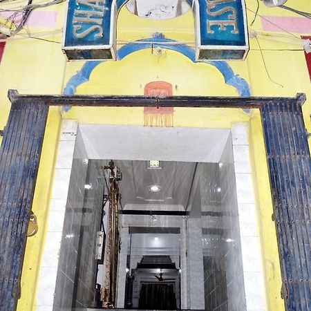 Grg Shanti Guest House Varanasi Near Manikarnika Ghat Eksteriør billede
