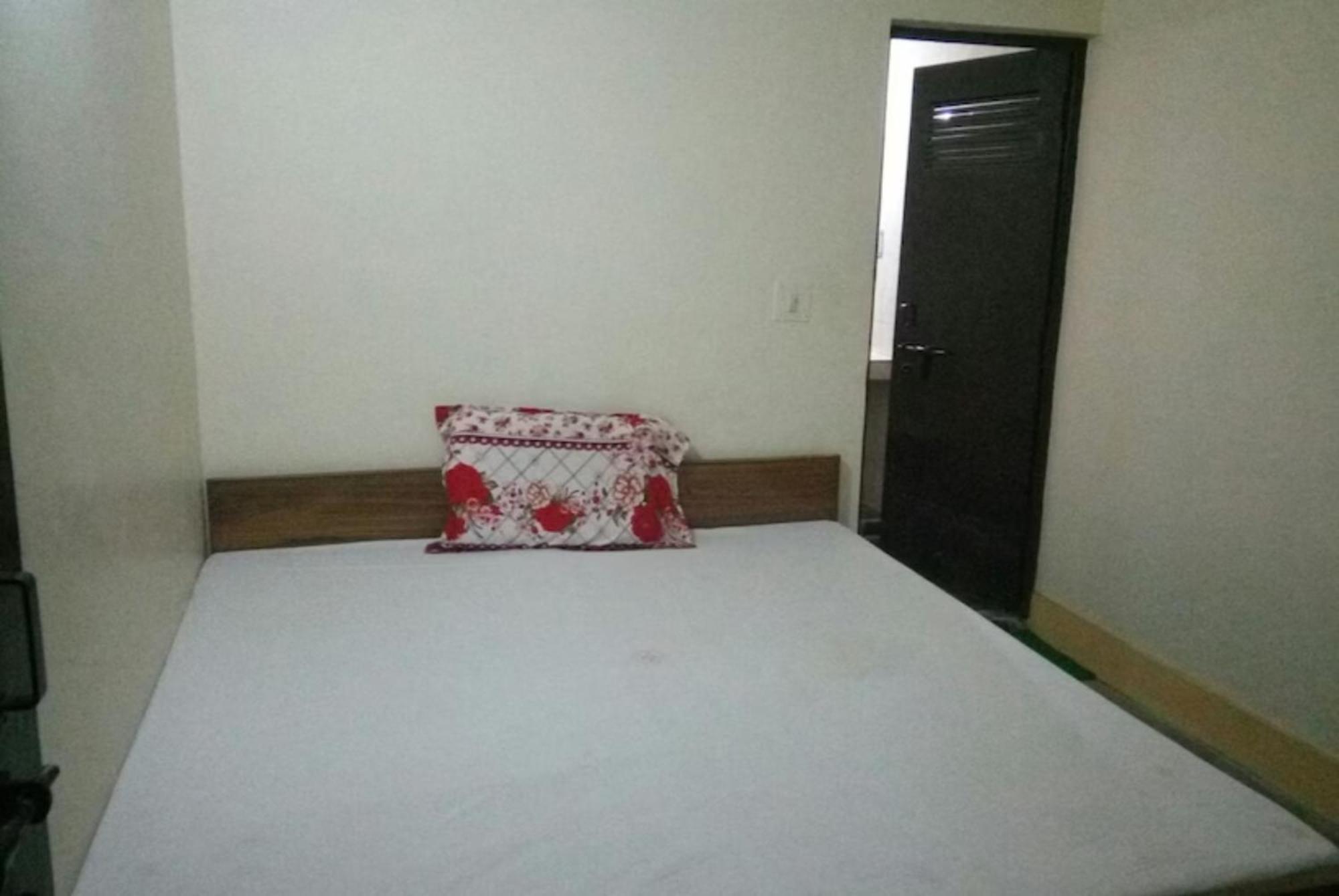 Grg Shanti Guest House Varanasi Near Manikarnika Ghat Eksteriør billede