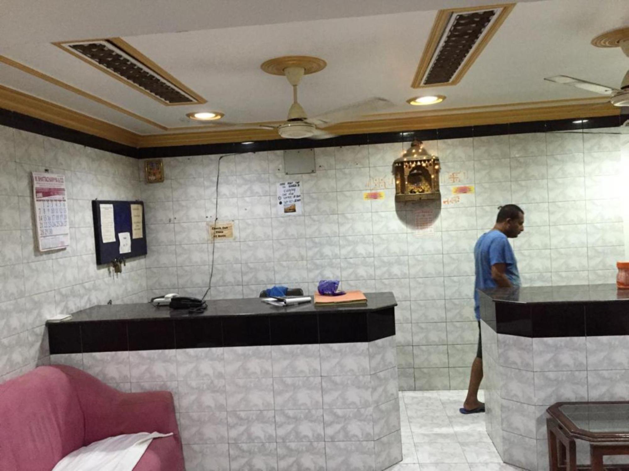Grg Shanti Guest House Varanasi Near Manikarnika Ghat Eksteriør billede