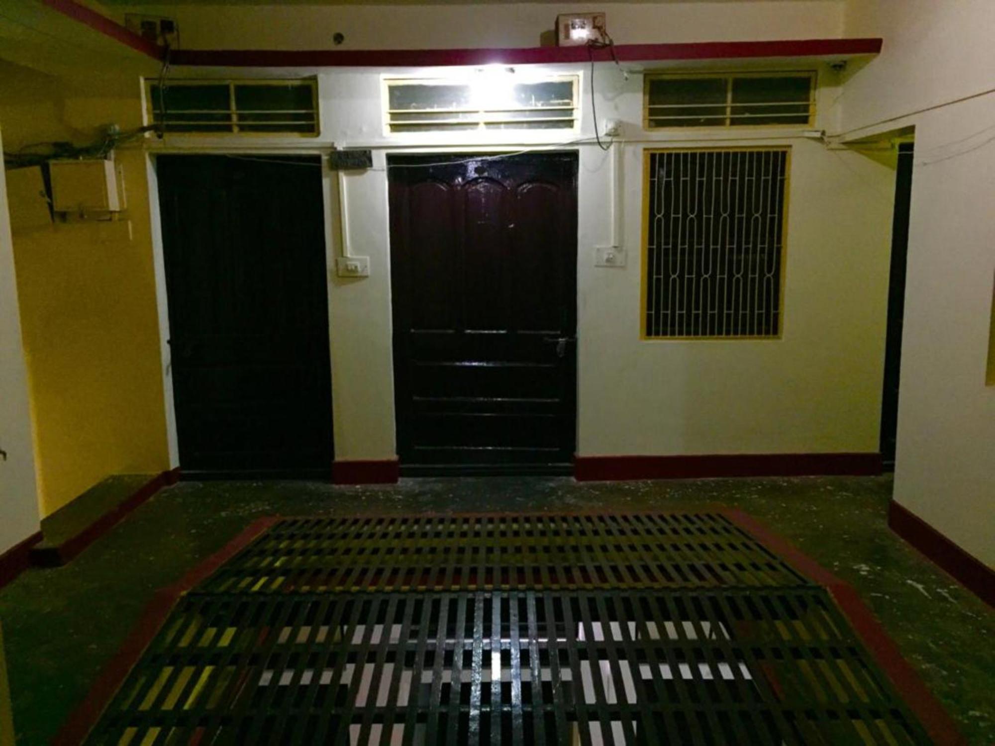 Grg Shanti Guest House Varanasi Near Manikarnika Ghat Eksteriør billede