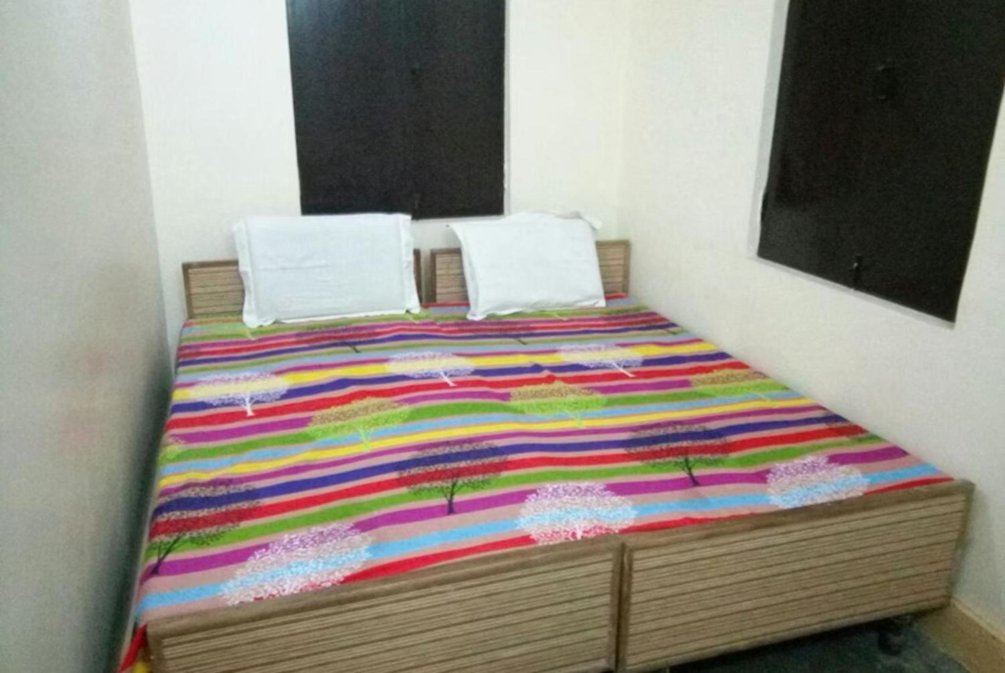 Grg Shanti Guest House Varanasi Near Manikarnika Ghat Eksteriør billede