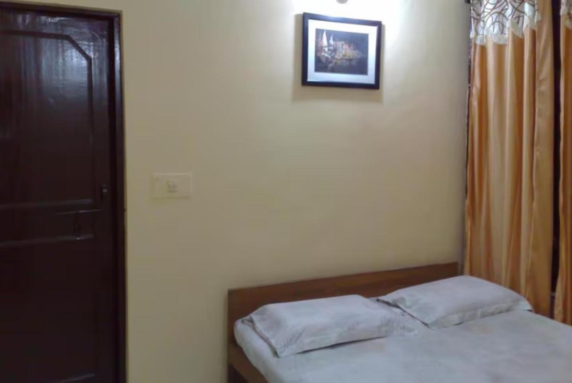 Grg Shanti Guest House Varanasi Near Manikarnika Ghat Eksteriør billede