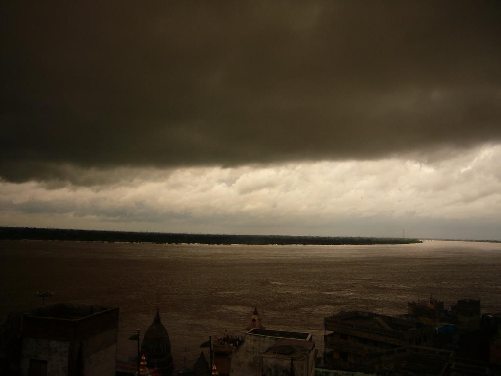 Grg Shanti Guest House Varanasi Near Manikarnika Ghat Eksteriør billede