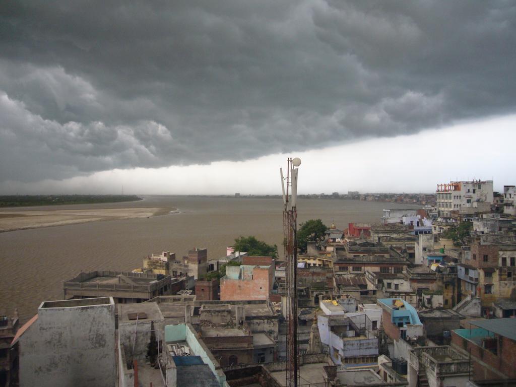 Grg Shanti Guest House Varanasi Near Manikarnika Ghat Eksteriør billede