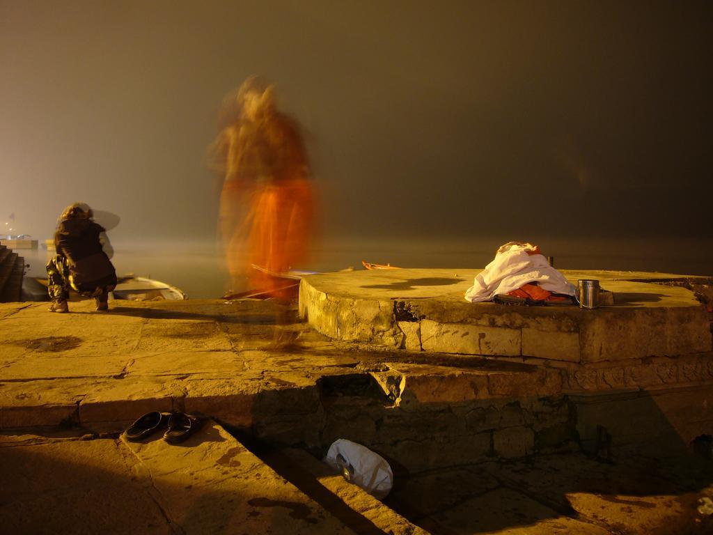Grg Shanti Guest House Varanasi Near Manikarnika Ghat Eksteriør billede