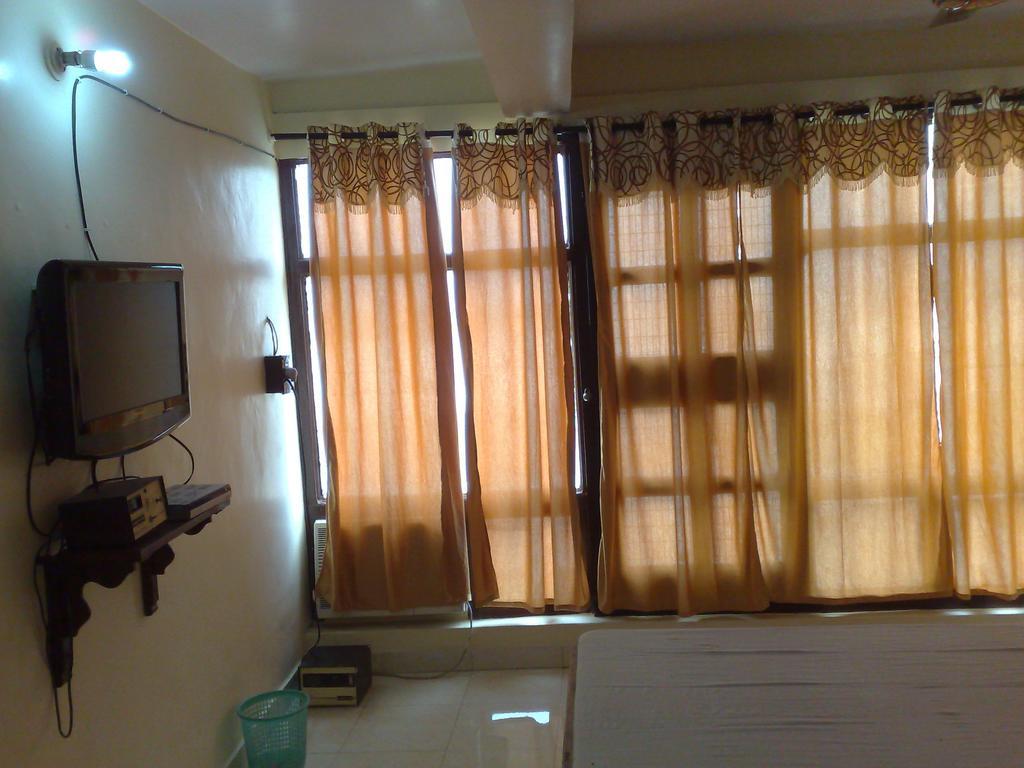 Grg Shanti Guest House Varanasi Near Manikarnika Ghat Værelse billede