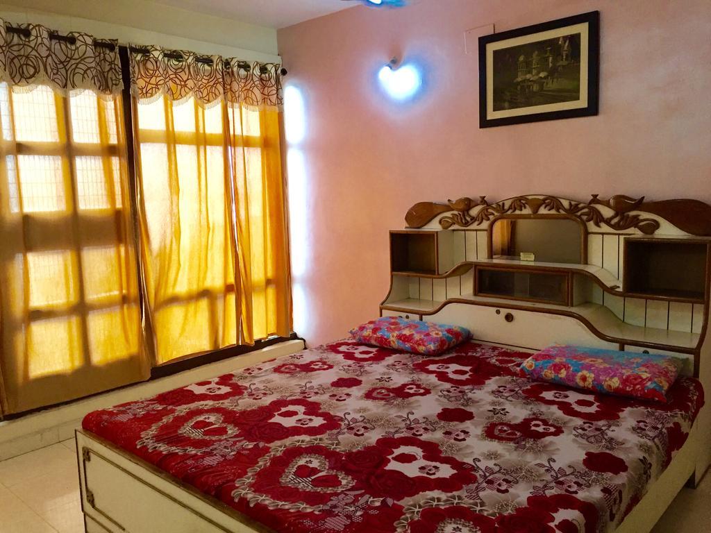 Grg Shanti Guest House Varanasi Near Manikarnika Ghat Eksteriør billede