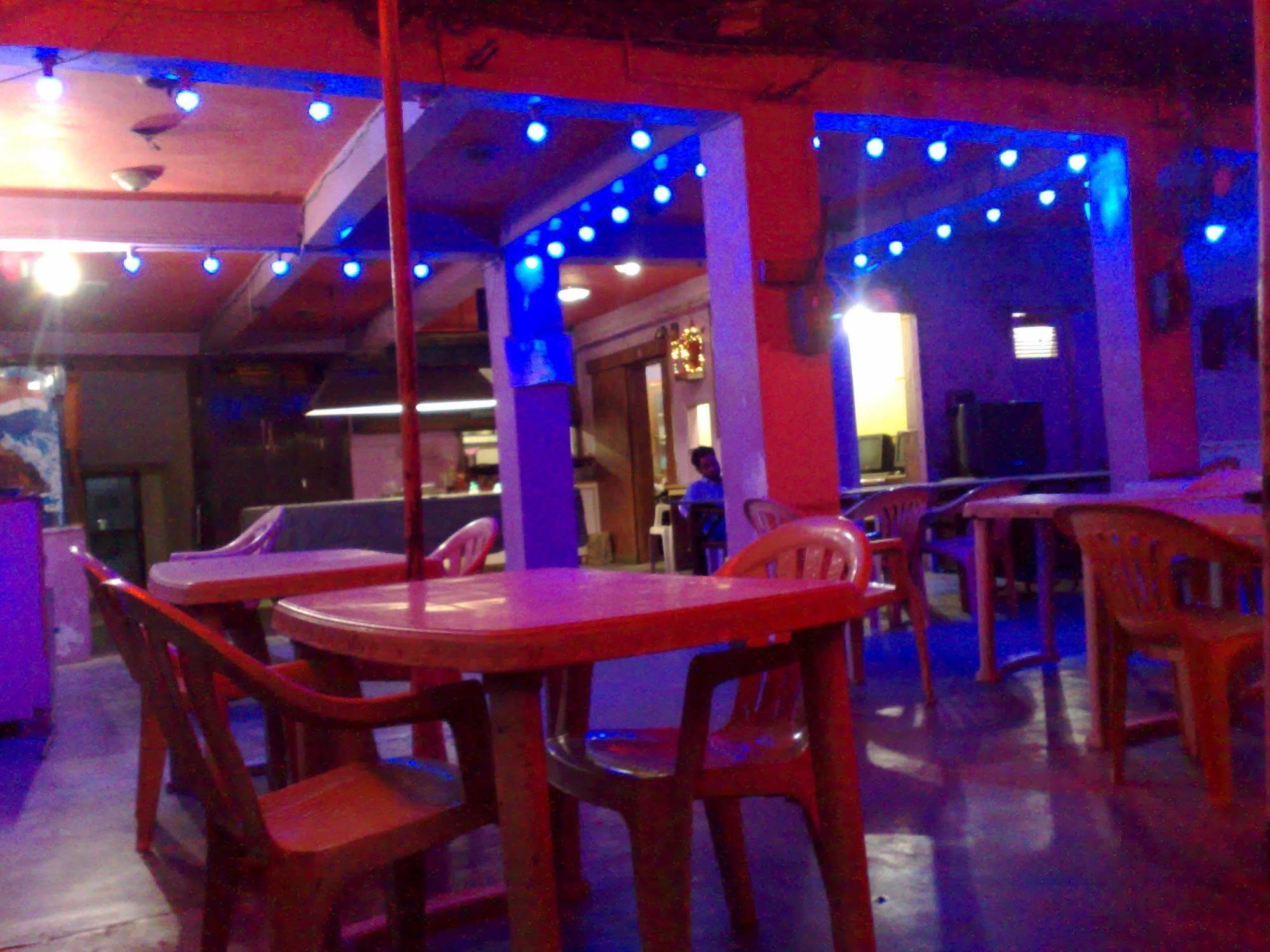 Grg Shanti Guest House Varanasi Near Manikarnika Ghat Eksteriør billede